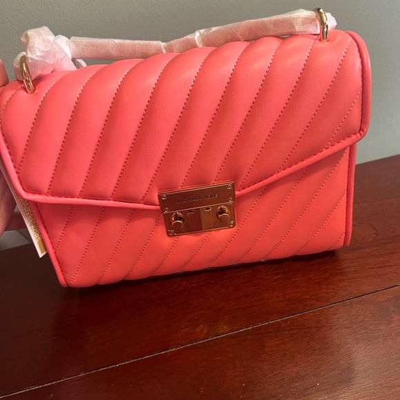 Michael Kors Rose purse MD Vegan Faux Leather Flap Bag In Grapefruit - Picture 8 of 11